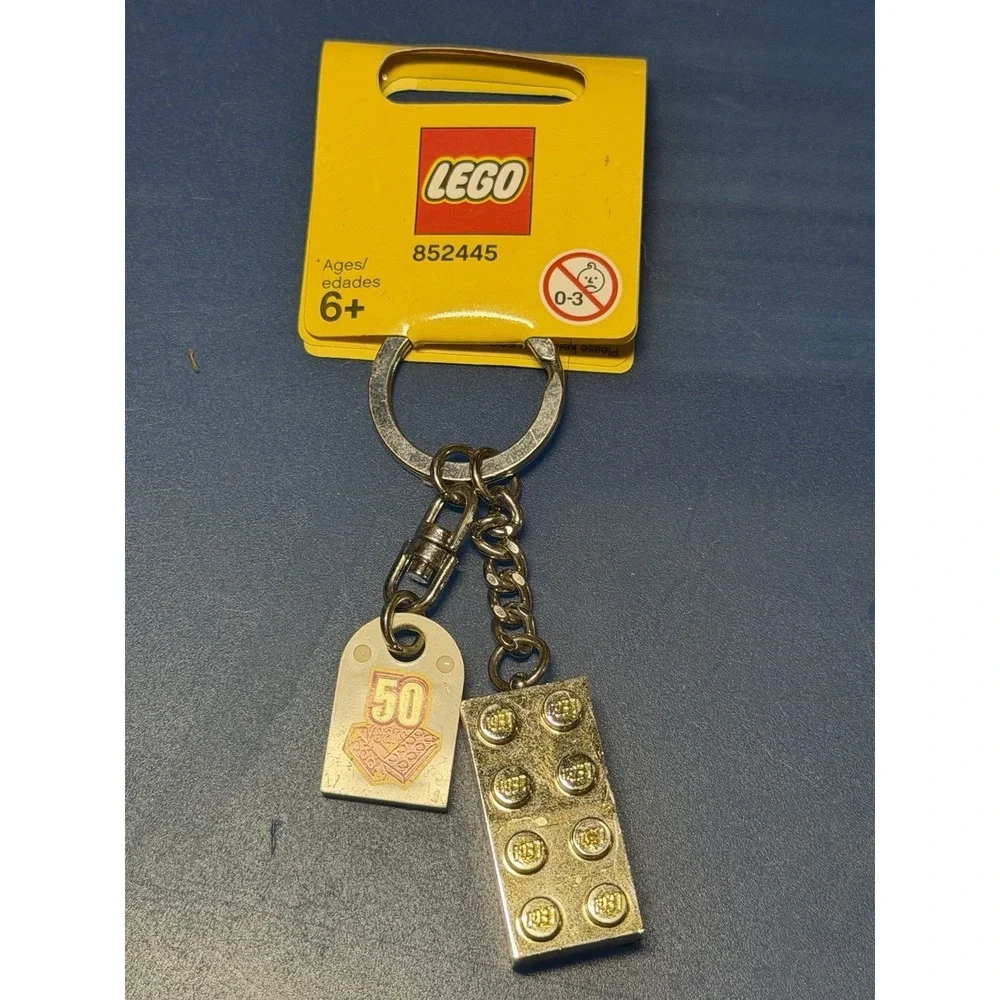 NEW Lego 50 years Anniversary Gold Brick Keychain - ‎ 2008 (852445)